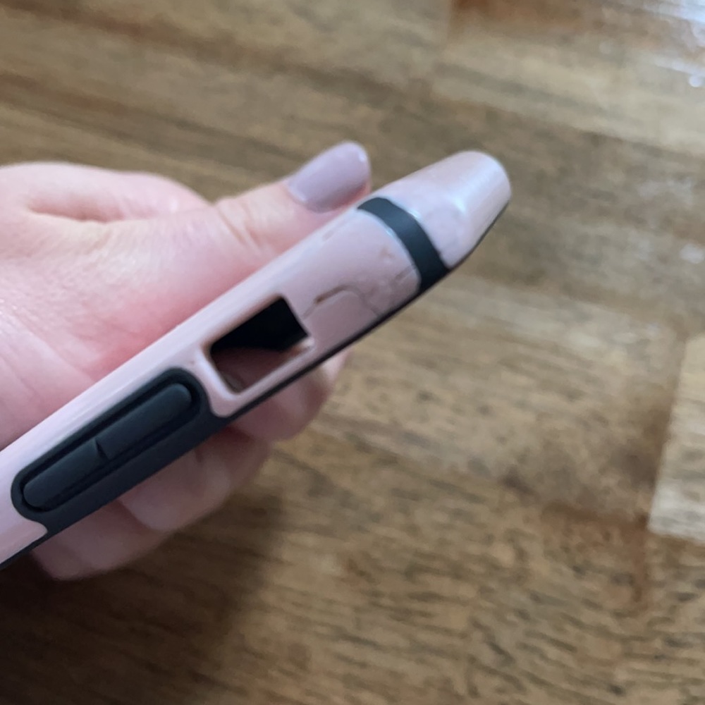 iPhone X Speck Case - Picture 6 of 6